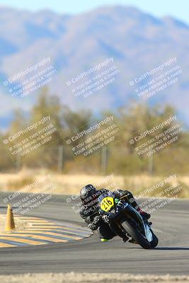 media/Jan-10-2025-CVMA Friday Practice (Fri) [[489e0da257]]/Group 4 and Trackday/Session 5 (Turn 7)/